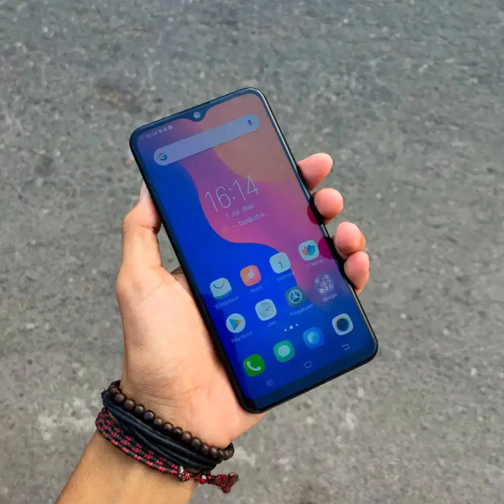 Vivo Y95 Ram 4/64 GB Kelengkapan HP & Charger
