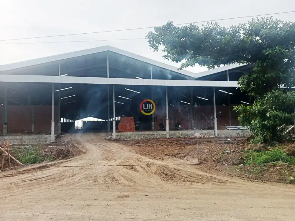 Gudang di Randu Garut Semarang