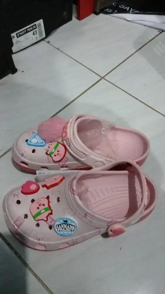 Jual crocs loopy baruu,edisi salah size