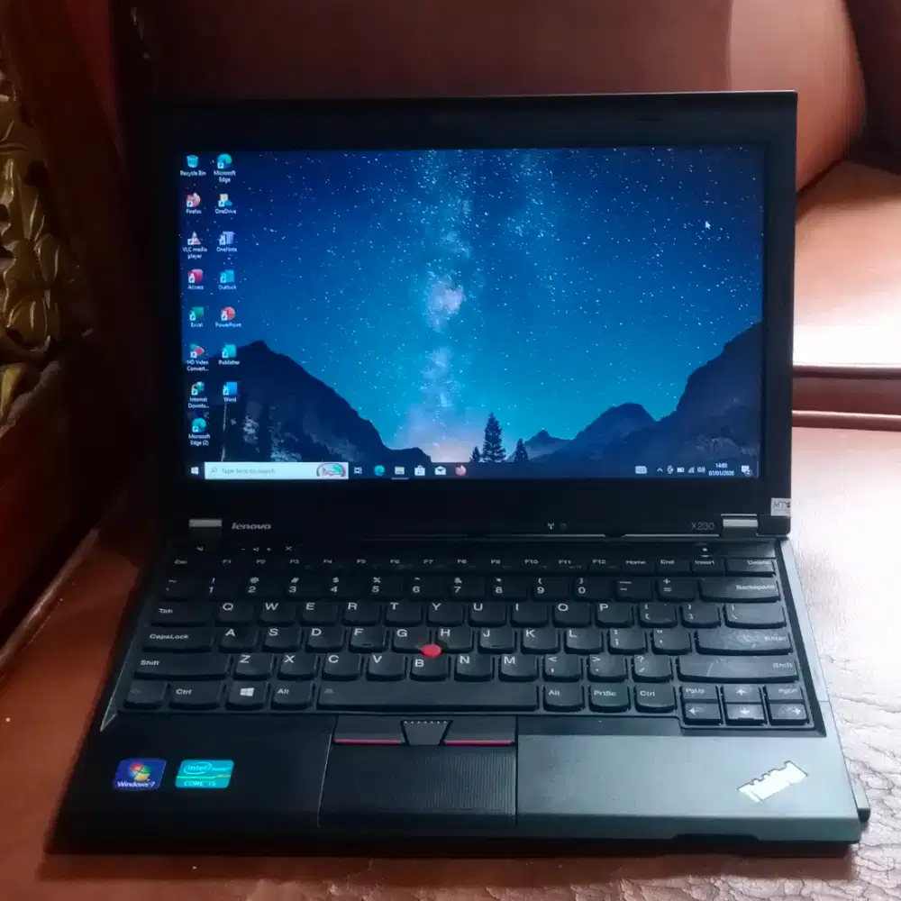 Lenovo core i5 ram 10gb ssd 256gb