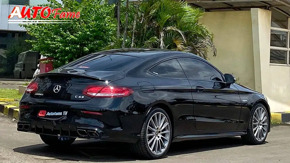 Mercedes Benz C300 AMG Coupe 2017 Electric Sunroof