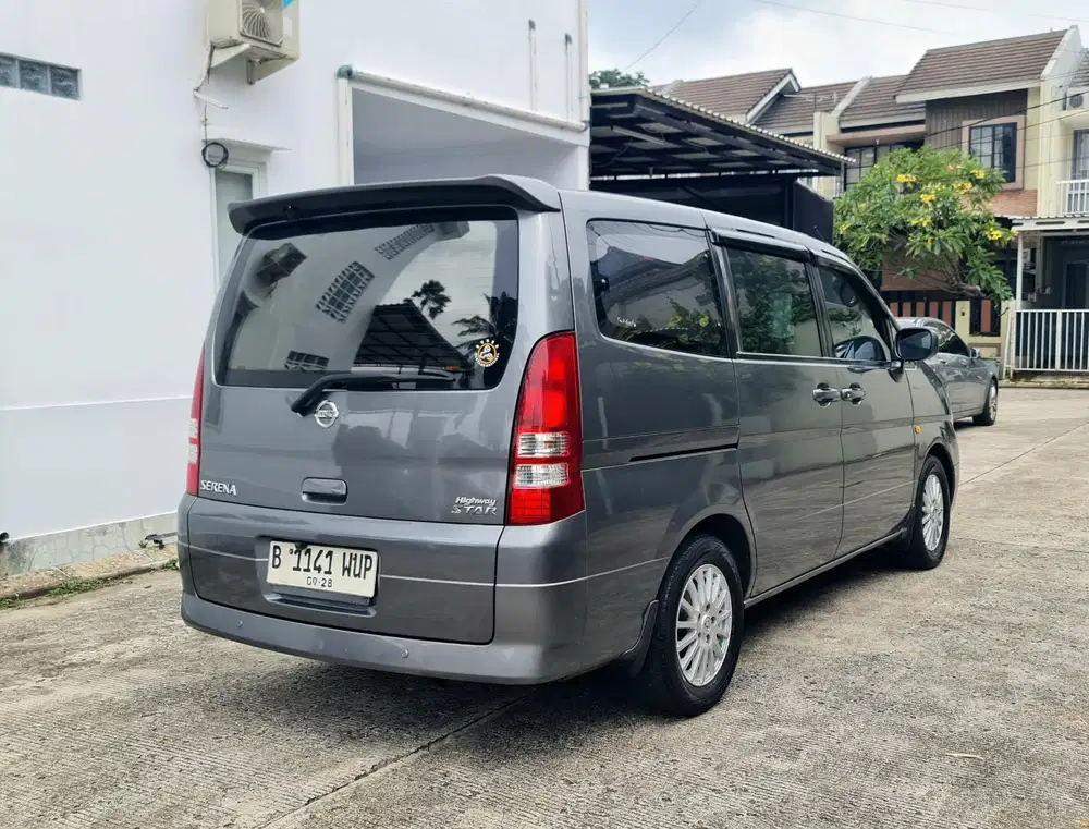 Nissan Serena hws 2010 matic full orisinil