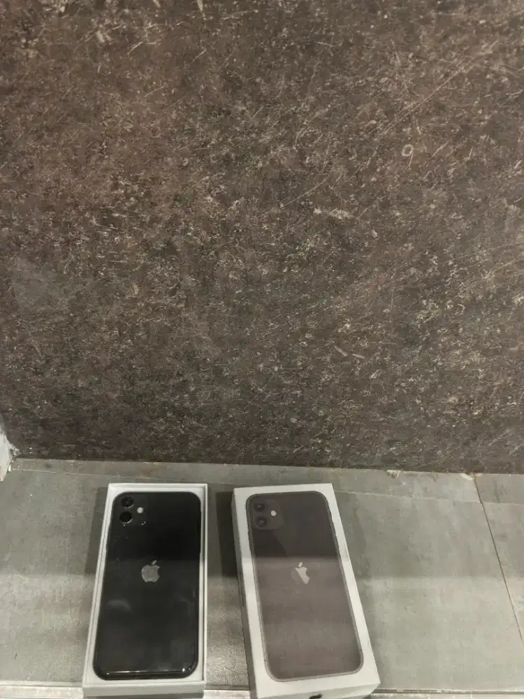 Iphone 11 256gb living baru