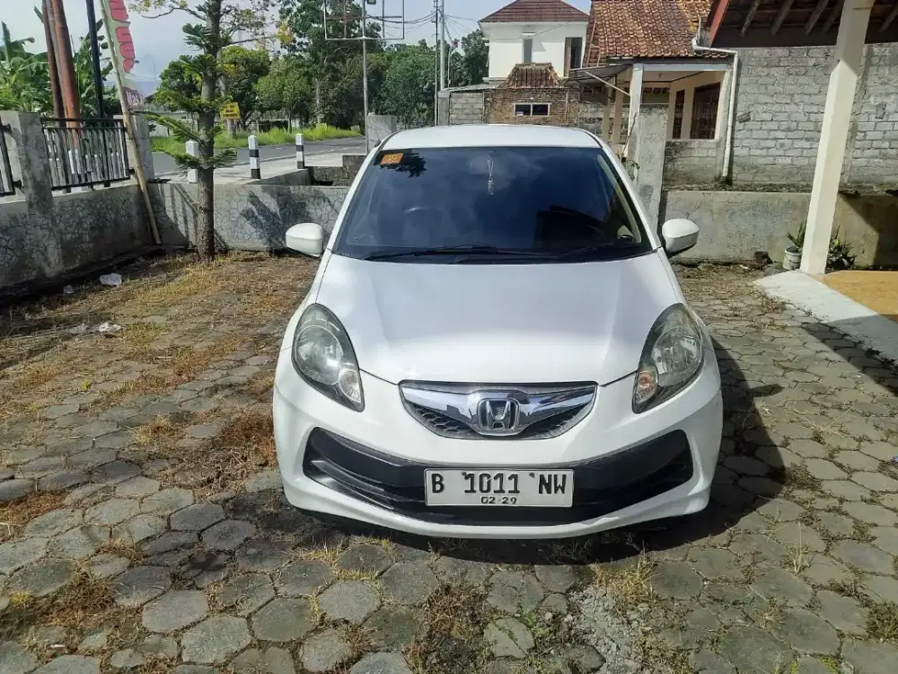 Honda Brio E 1.3 AT CBU