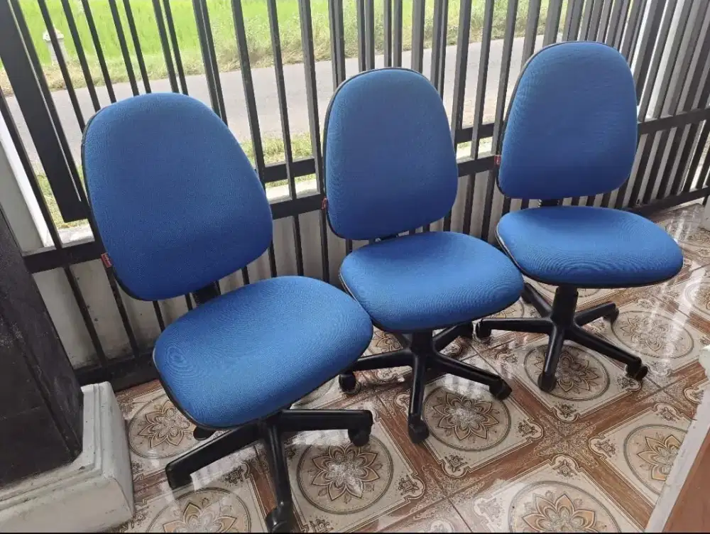 Kirsi kantor hidrolik