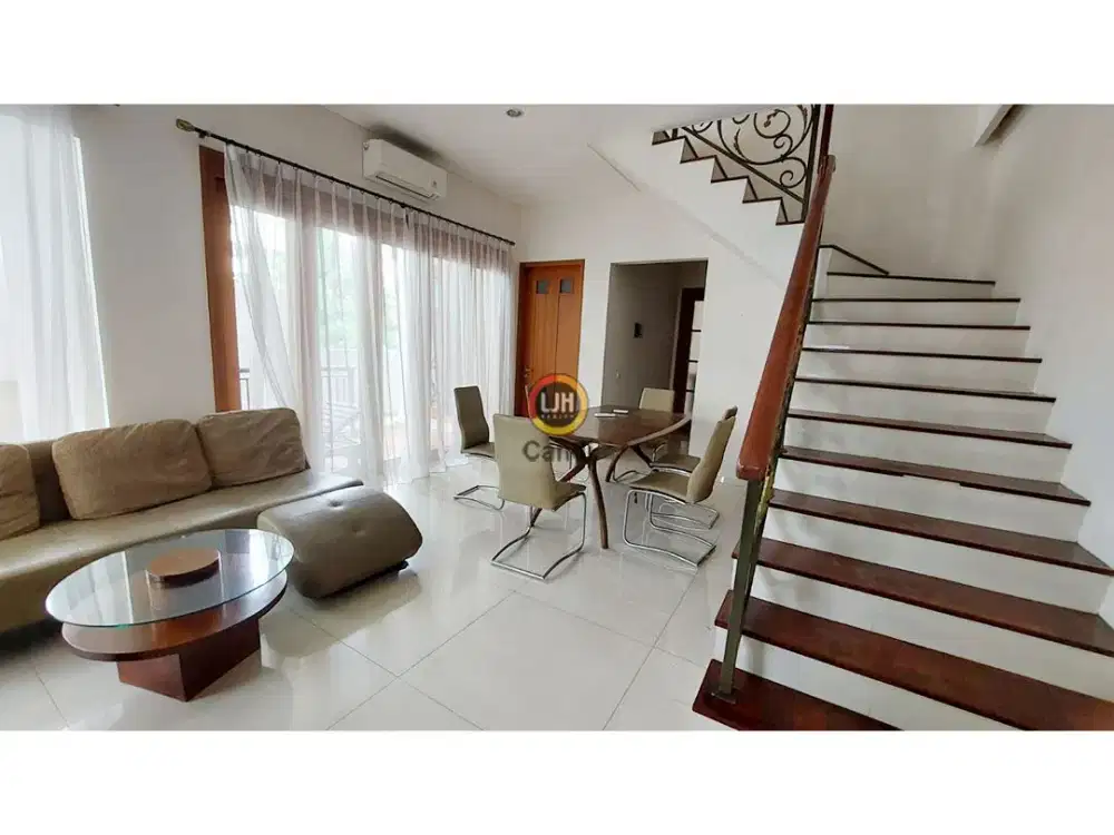 Rumah di Sinabung Semarang