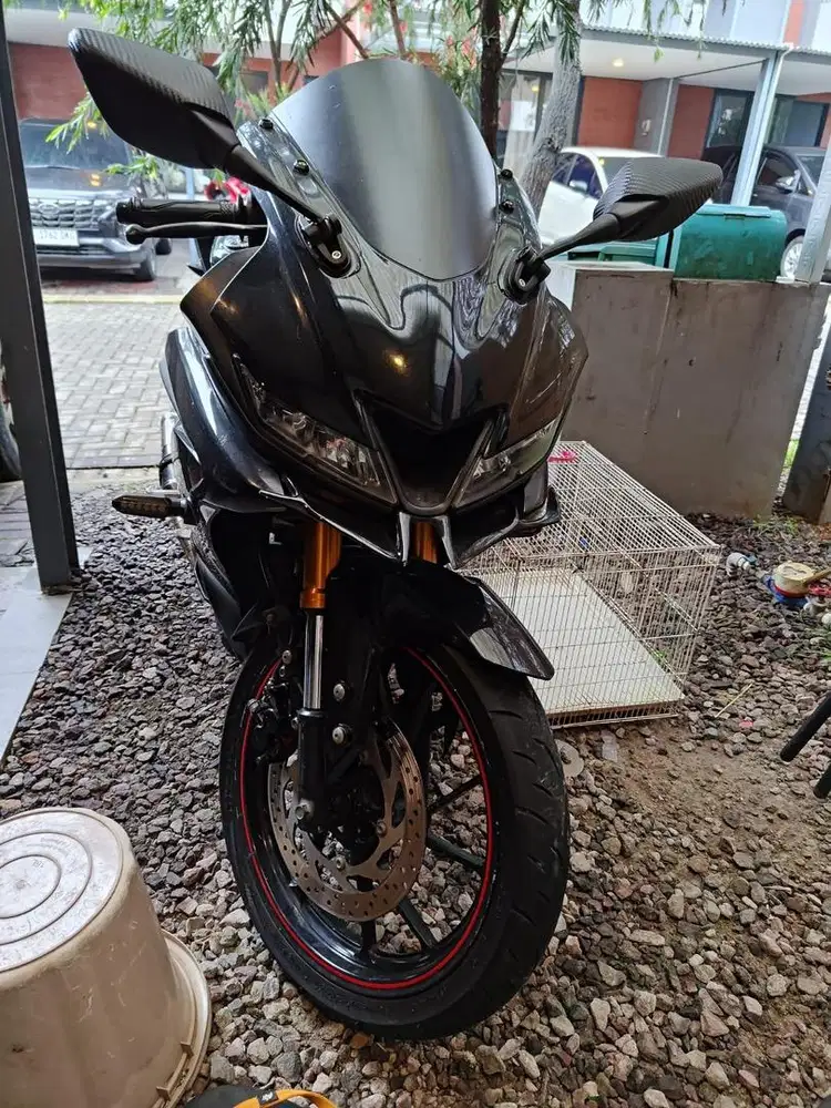Yamaha R15 2018