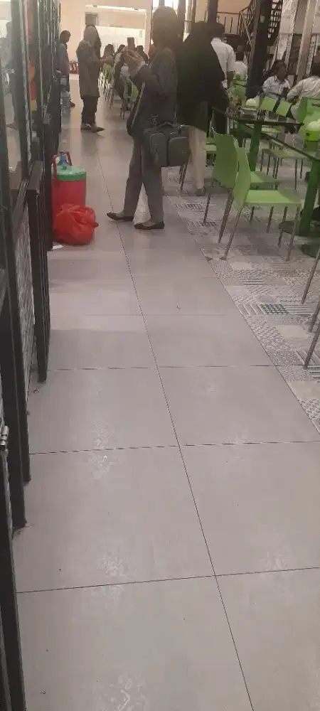 Kerja 3 jam/hari, kantin kantor, senin-jumat, bayar harian.