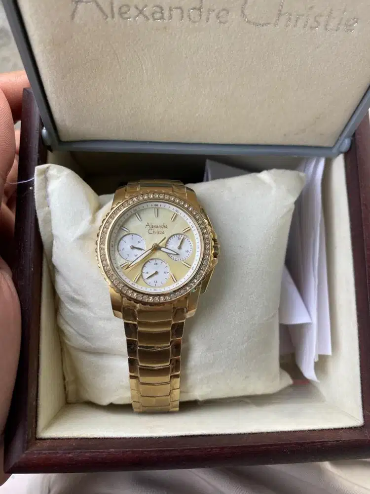 Jam tangan wanita Alexandre Christie