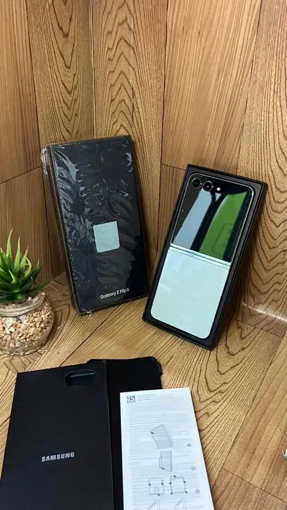 Samsung z flip 5 8/256 sein