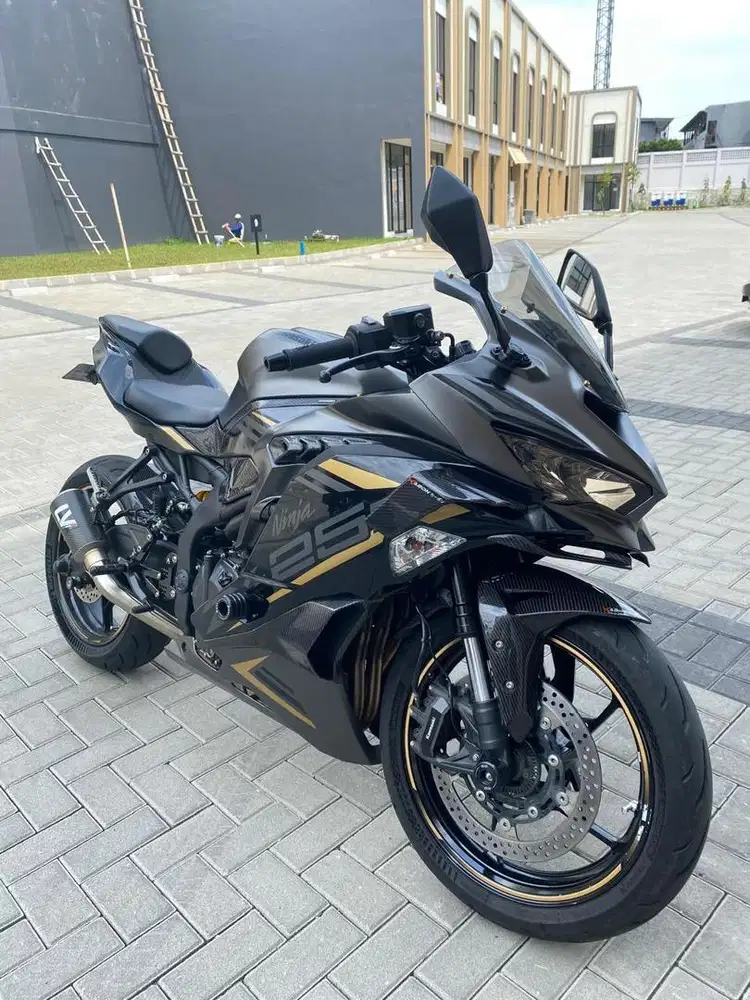 Kawasaki ZX25R Nik 2022 ABS