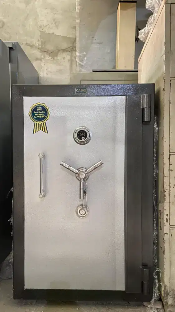 BRANKAS Casio kondisi bekas brangkas tahan api safety box