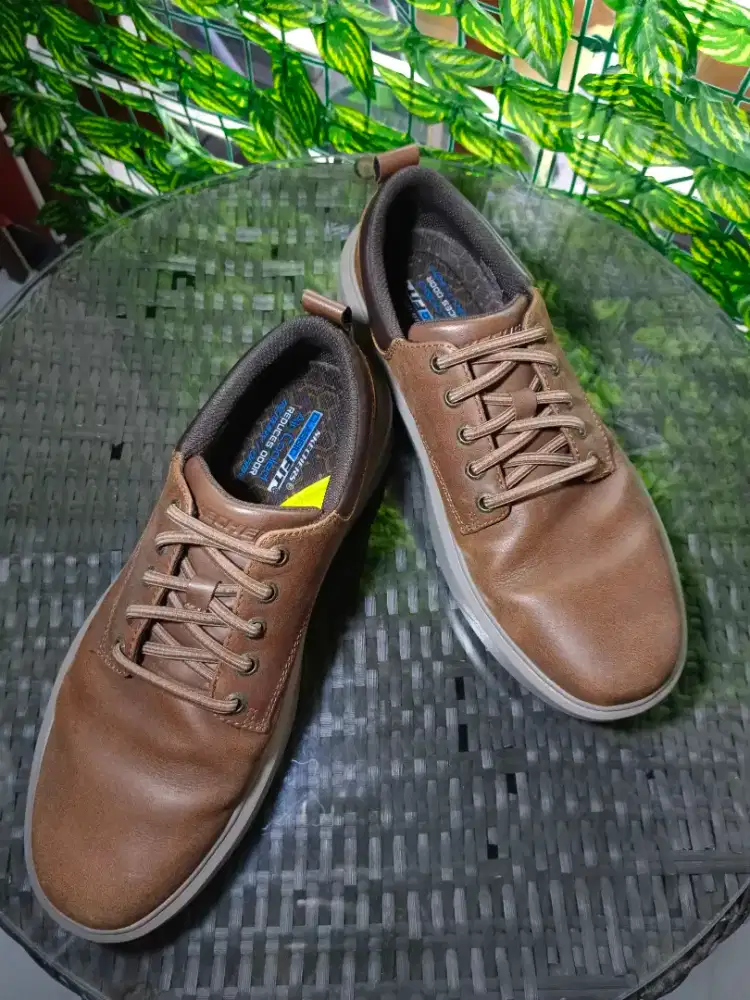 Sepatu Casual Pria