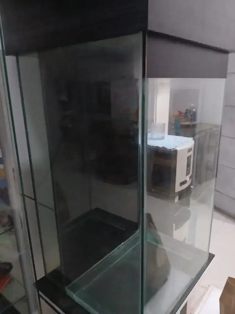 Aquarium model tower + Tutup Kabinet HPL