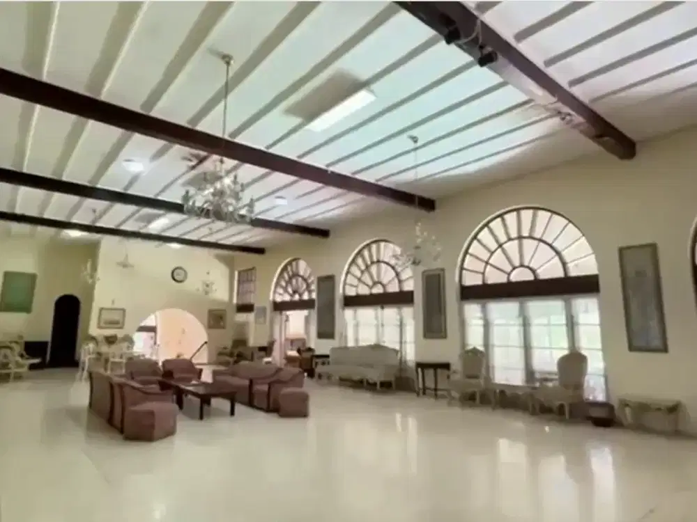 Dijual Villa Wisma Coolibah, Harga Dibawah NJOP