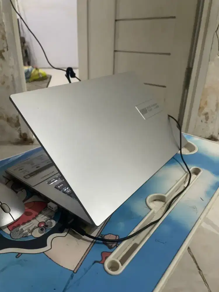 laptop Asus vivobook 14 inch