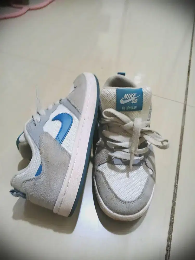Sepatu Nike anak