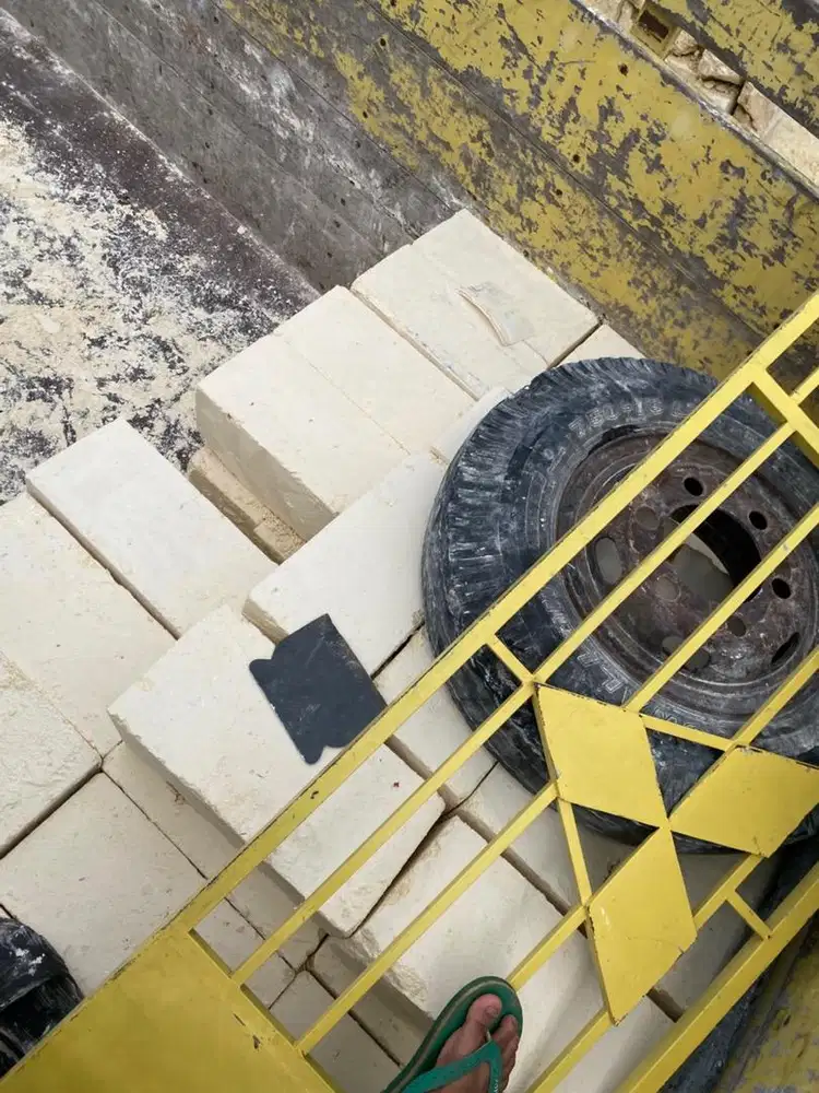 Batu kumbung pondasi