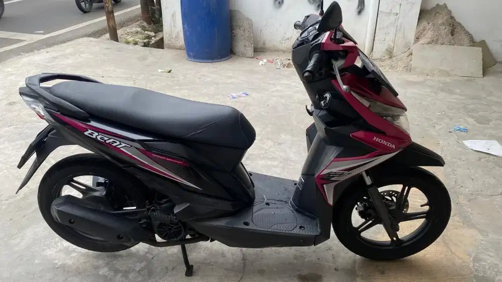 JUAL MOTOR BEAT MAGENTA HITAM
