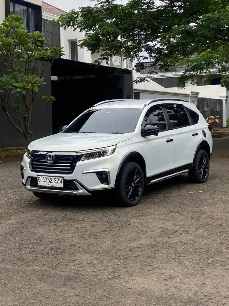 Honda Br-v 1.5 N7x Prestige Sensing At 2024