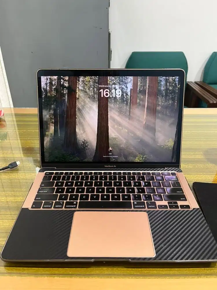 Macbook Air 13inch 2020 i5 512gb