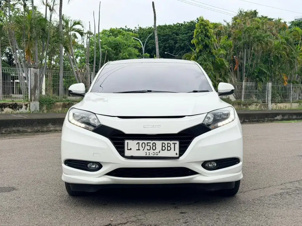 Honda HRV Prestige Matic 2015 KM 62rb Pajak Baru Kredit DP 25jt Aja