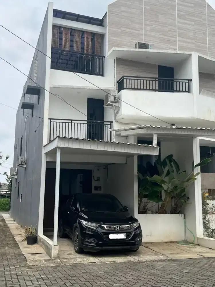 Disewakan Rumah di Golden Palma Bintaro