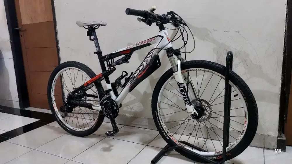 Sepeda Scott terawat bonus Melimpah