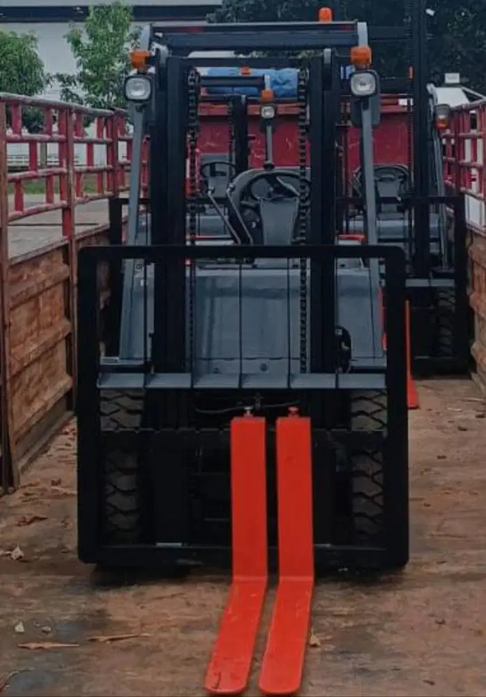 TOYOTA 3 TON MAST 3 METER STD TAHUN MUDA BERGARANSI MESIN