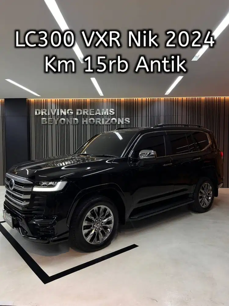 Toyota Land Cruiser LC300 VXR 2024 LC 300 Hitam Km15rb B94ISK B1721WCS