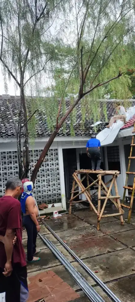 Tukang bangunan dan taman