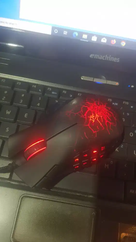 Mouse razer naga molten rere item normal