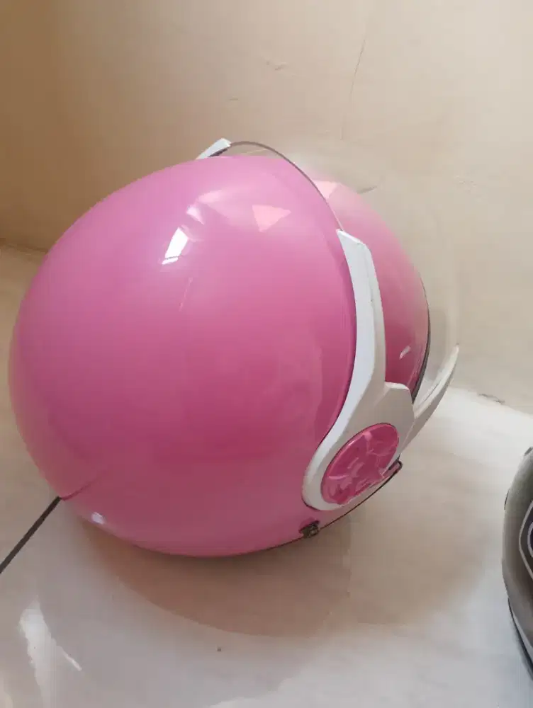 Cargloss jos istimewa