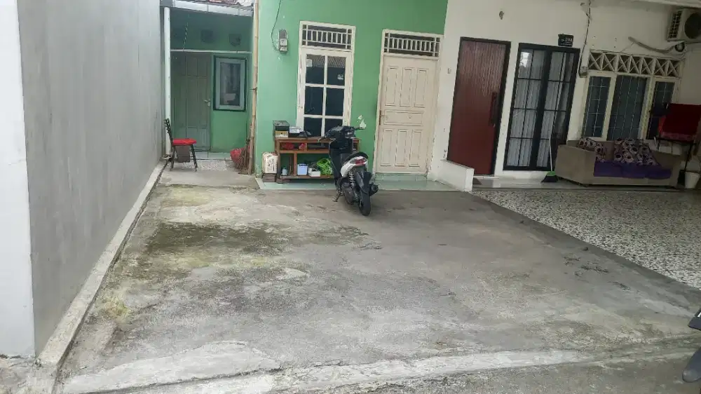 RUMAH POLTANGAN  MURAH  NYAMAN PRIVASI  JAKSEL
