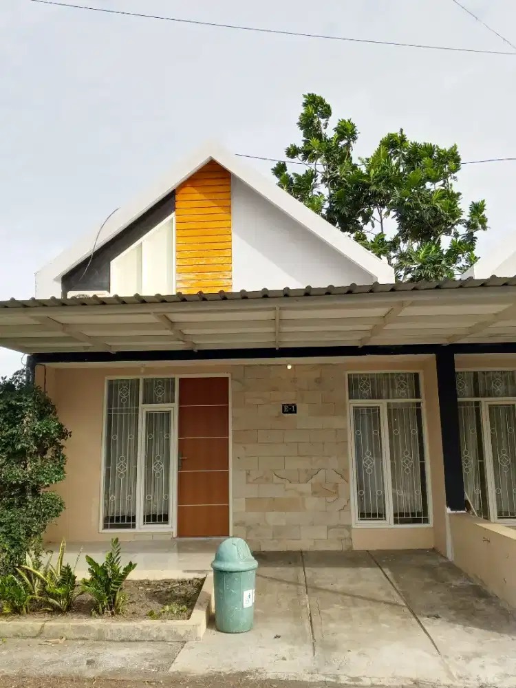 Disewakan Rumah di Grand Zamzam Imperial Lumajang Kota