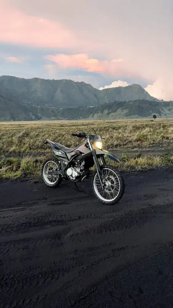 Dijual Yamaha WR155 supermoto 2021