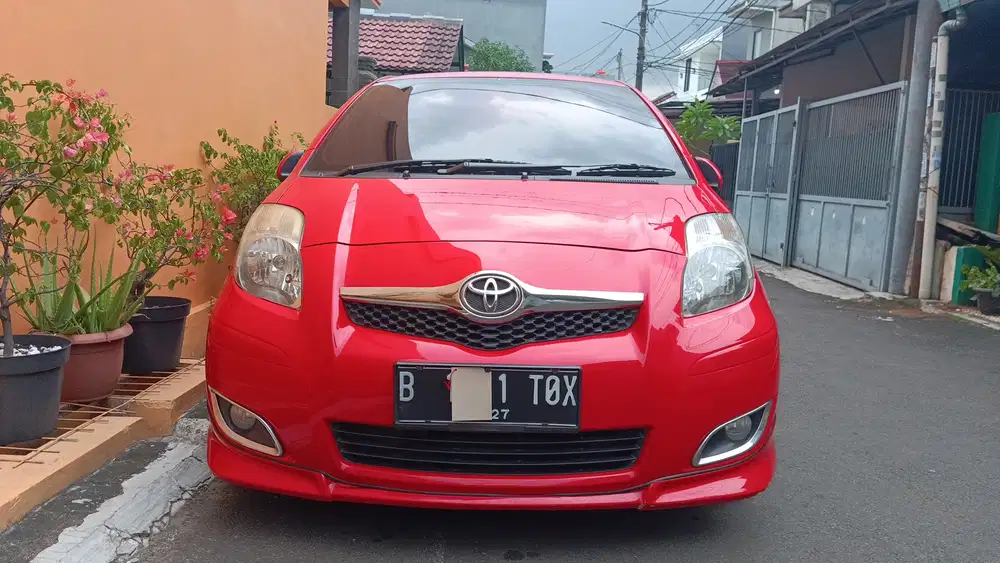 Toyota Yaris 2012 Bensin