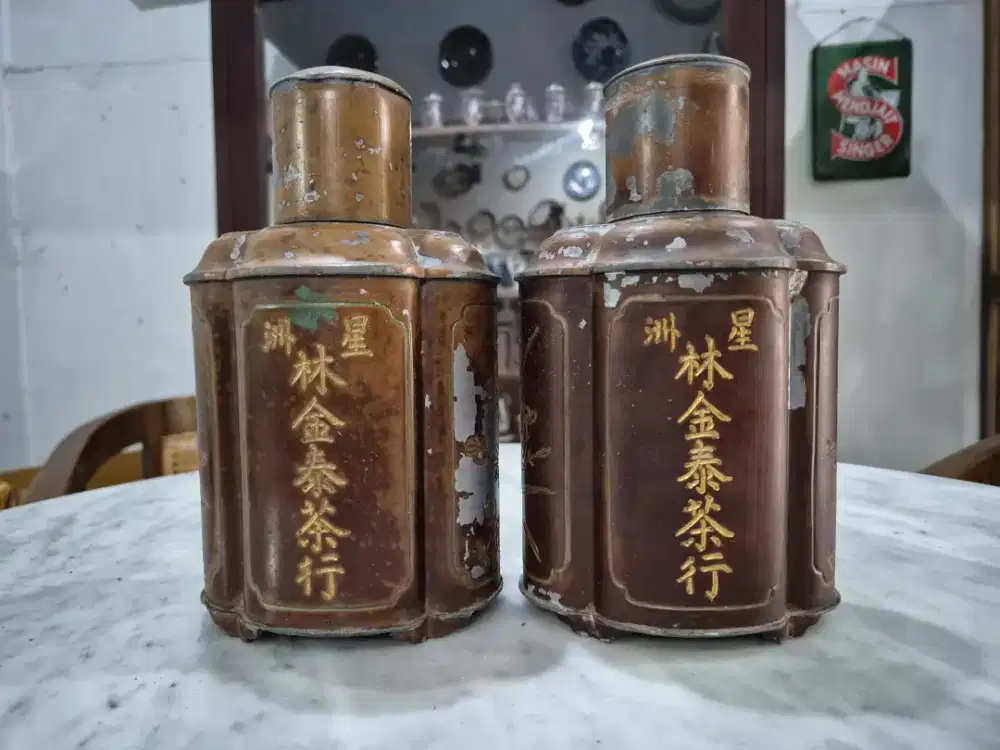 sepasang tempat teh cina antik jaman dulu