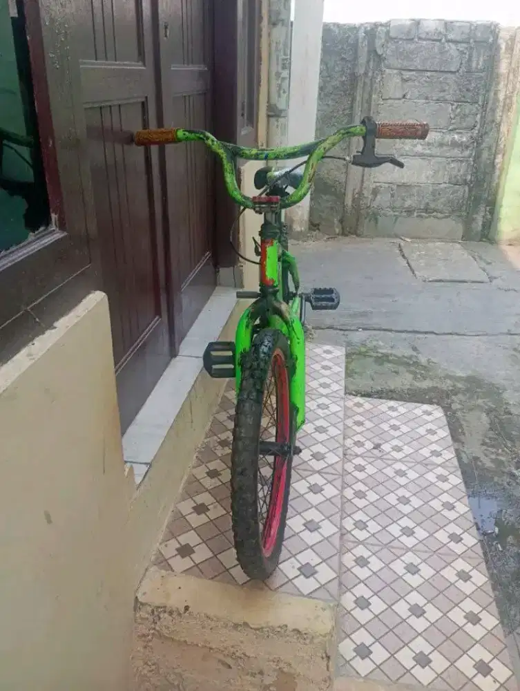 Di jual sepeda BMX