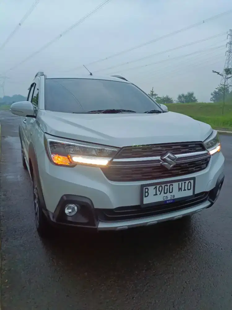 Rental mobil. Sewa mobil harian, mingguan & bulanan lepas kunci.