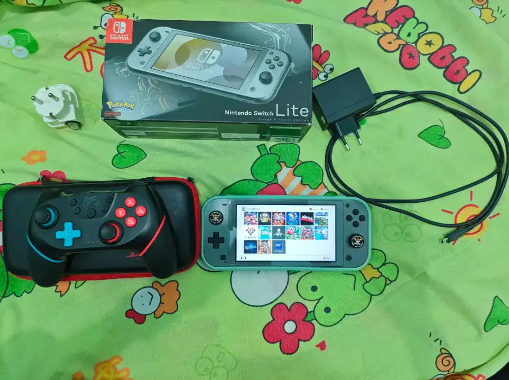 Nintendo Switch lite CEEFWEE 128GB Limited Edition Pokemon