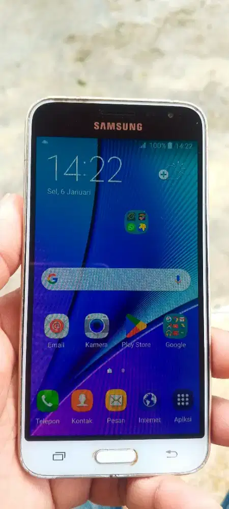 Samsung j3 2016 siap pakai ori amoled lcd