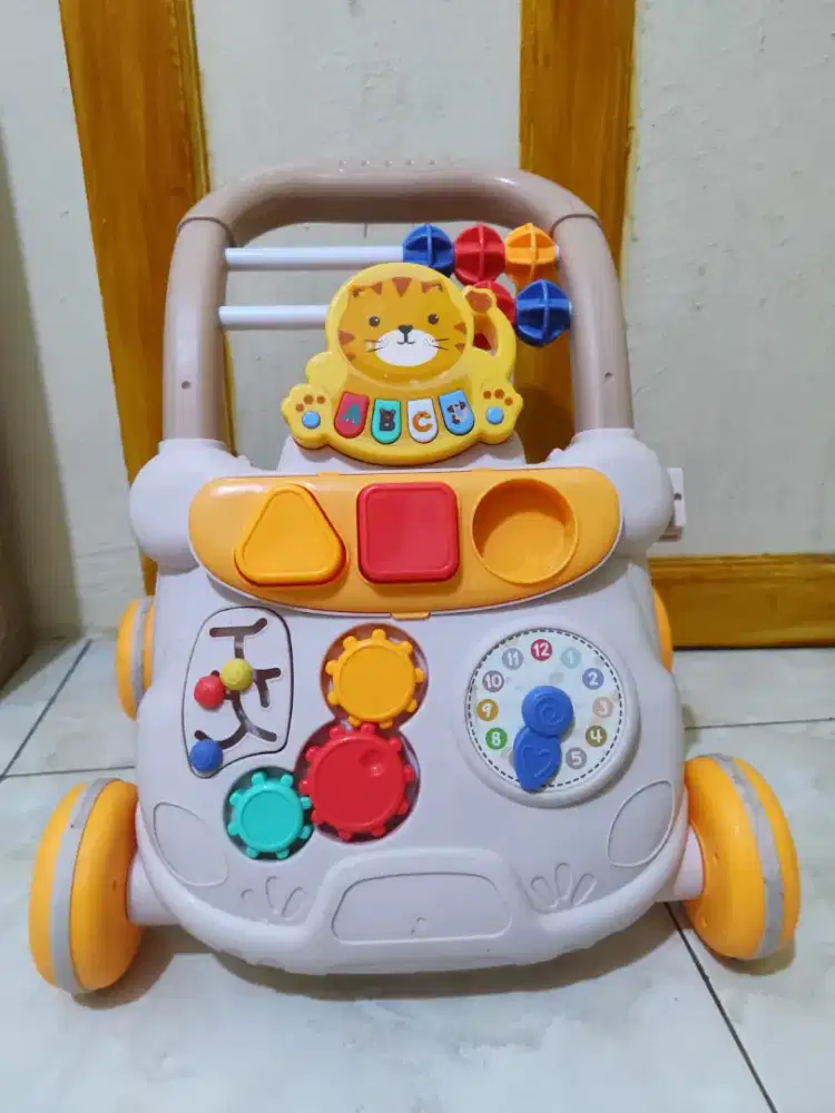 Smart baby walker