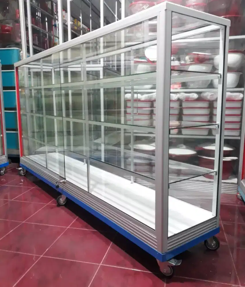 Di Jual Etalase 2M  Baru & Ready || Pakai Roda Besar & Siku Besi