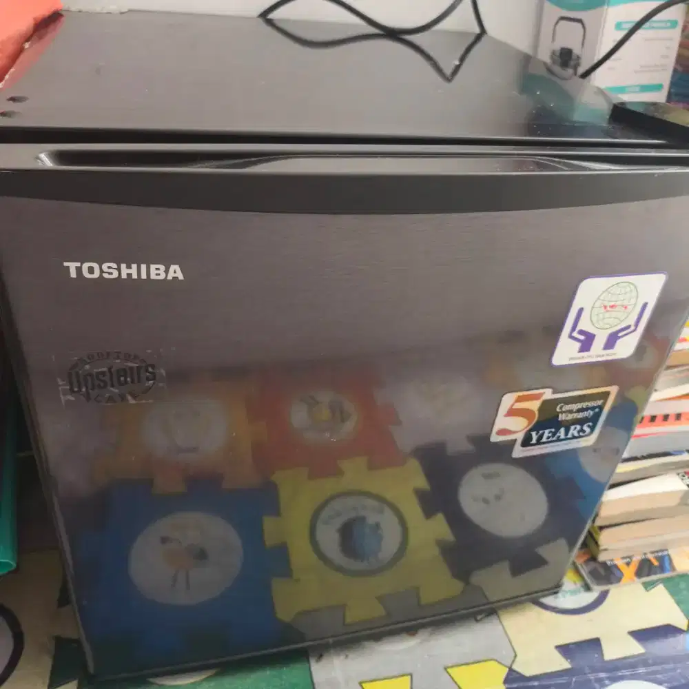 Kulkas Mini Toshiba | Baru Pakai ±1 Bulan | Dingin  | Hemat Listrik