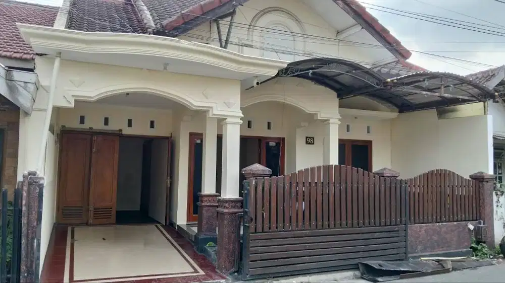 Disewakan Rumah untuk hunian keluarga