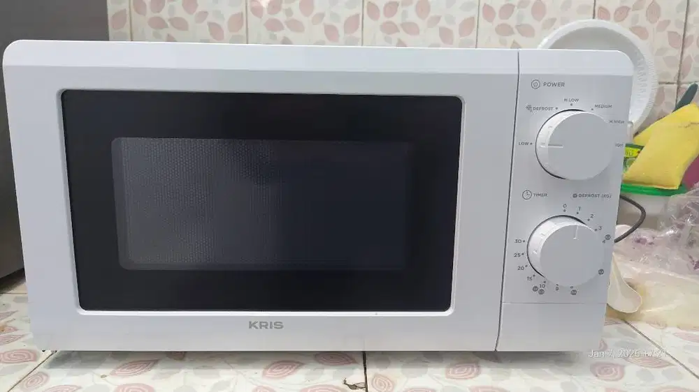 Microwave merk Kris 20 L (second like new/bekas rasa baru)