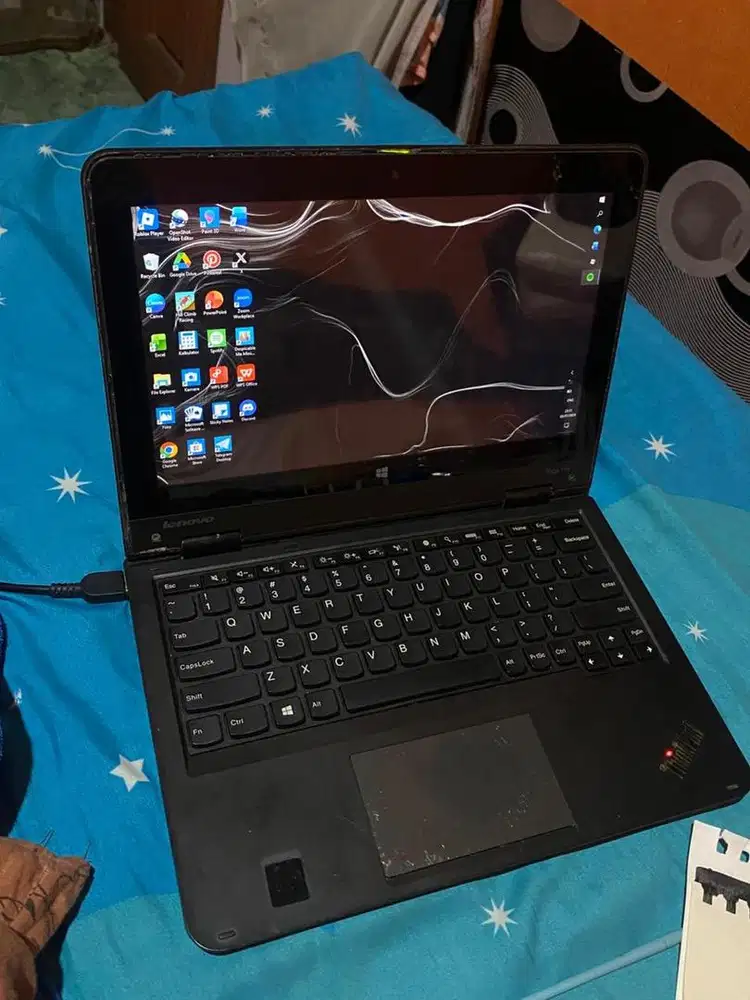 Jual Laptop Second - Lenovo Yoga 11 e Touchscreen 2 in 1 convertible