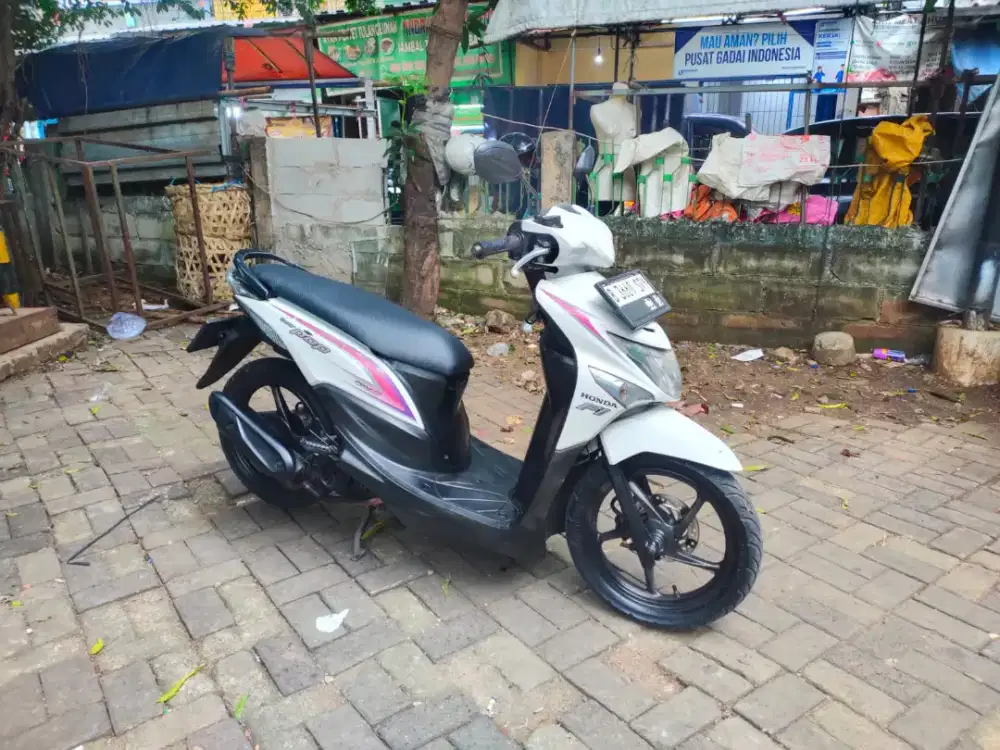 Honda Beat Pop 110cc Pajak Hidup Tahun 2015