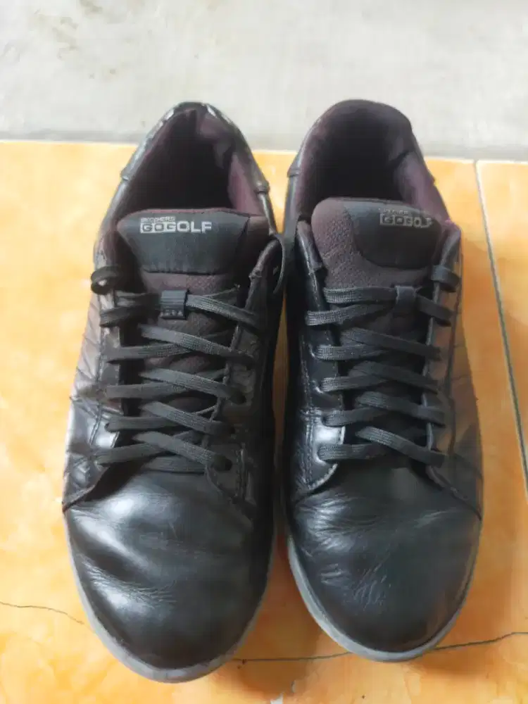 Preloved, sepatu kulit,,Skechers,,size 41